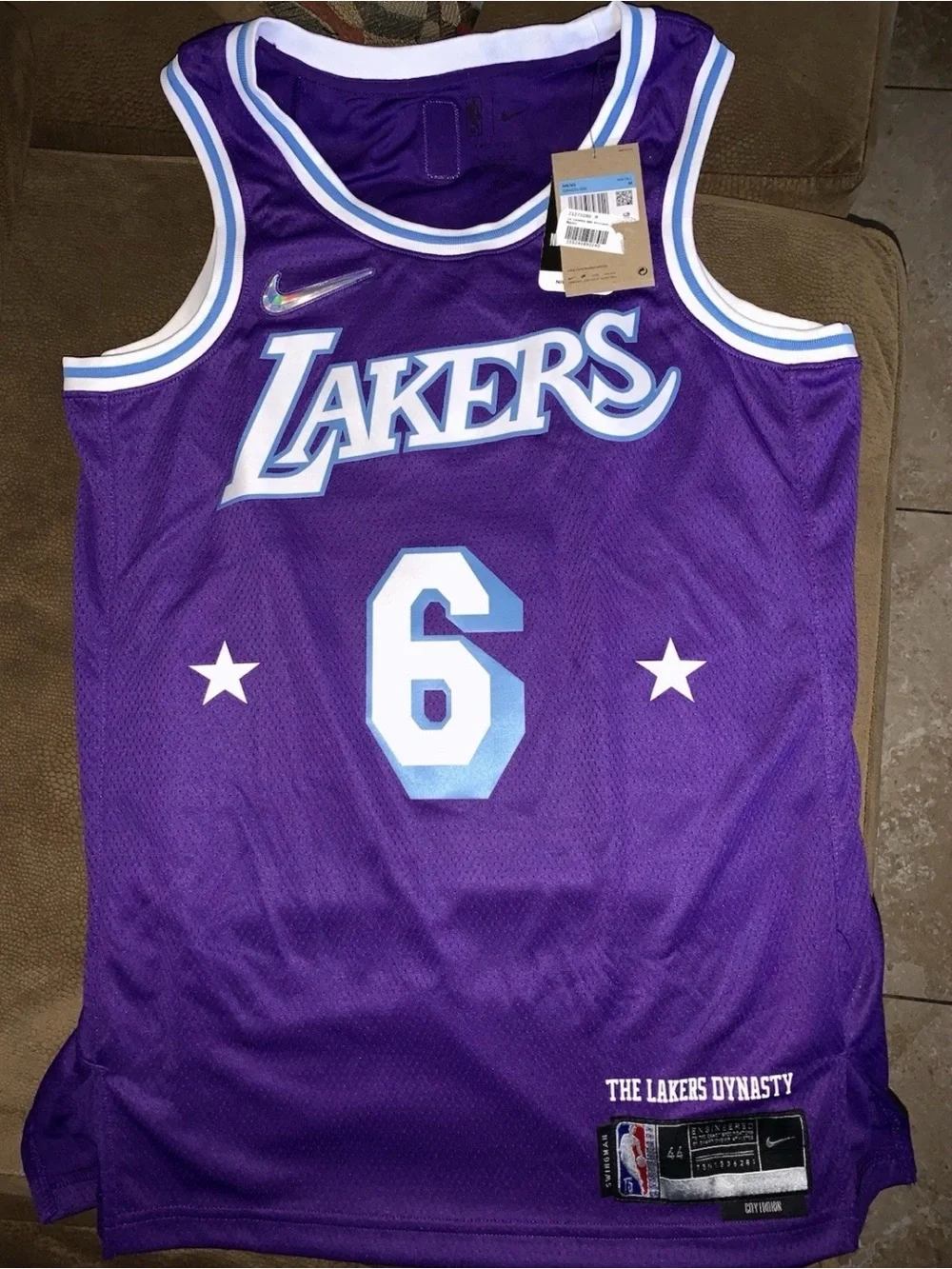 6 Lot Lebron James Los Angeles Lakers Swingman Jersey Bundle Size MEDIUM (44)